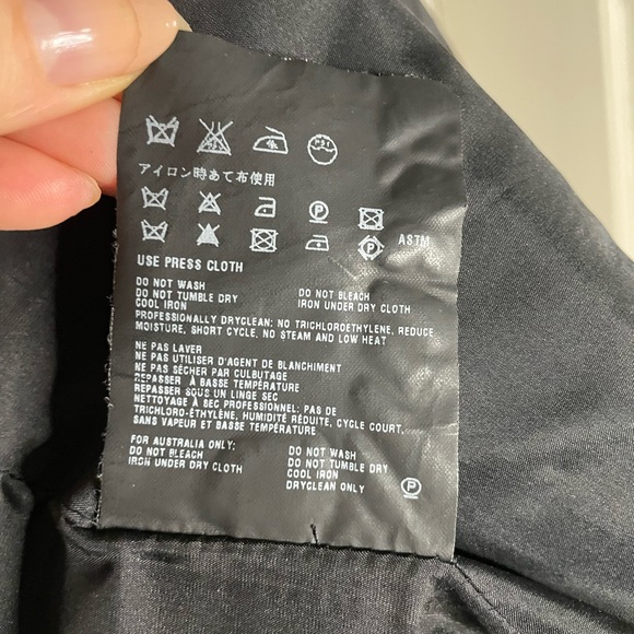 Prada black suit set jacket and skirt off shoulder size 40 - Picture 11 of 17